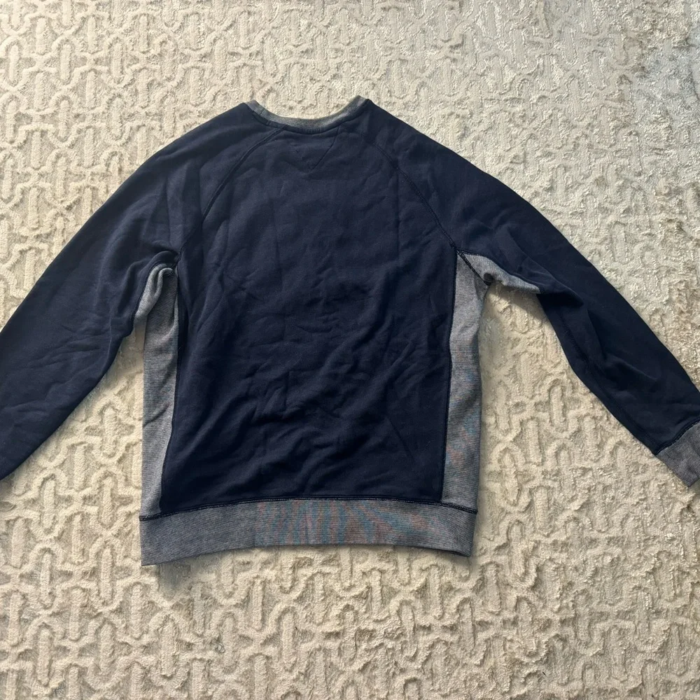 Tommy Hilfiger Navy and Gray Crewneck Sweater xl